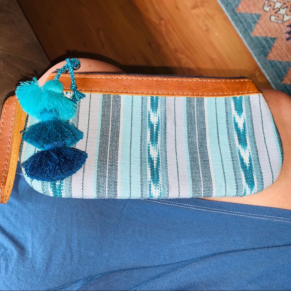 Nena & Co new Cenote clutch with poms